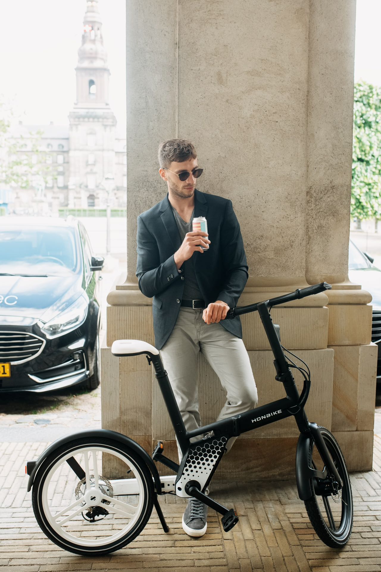 HONBIKEチェーンレス 折り畳み電動アシスト自転車 | FUTURE BIKE