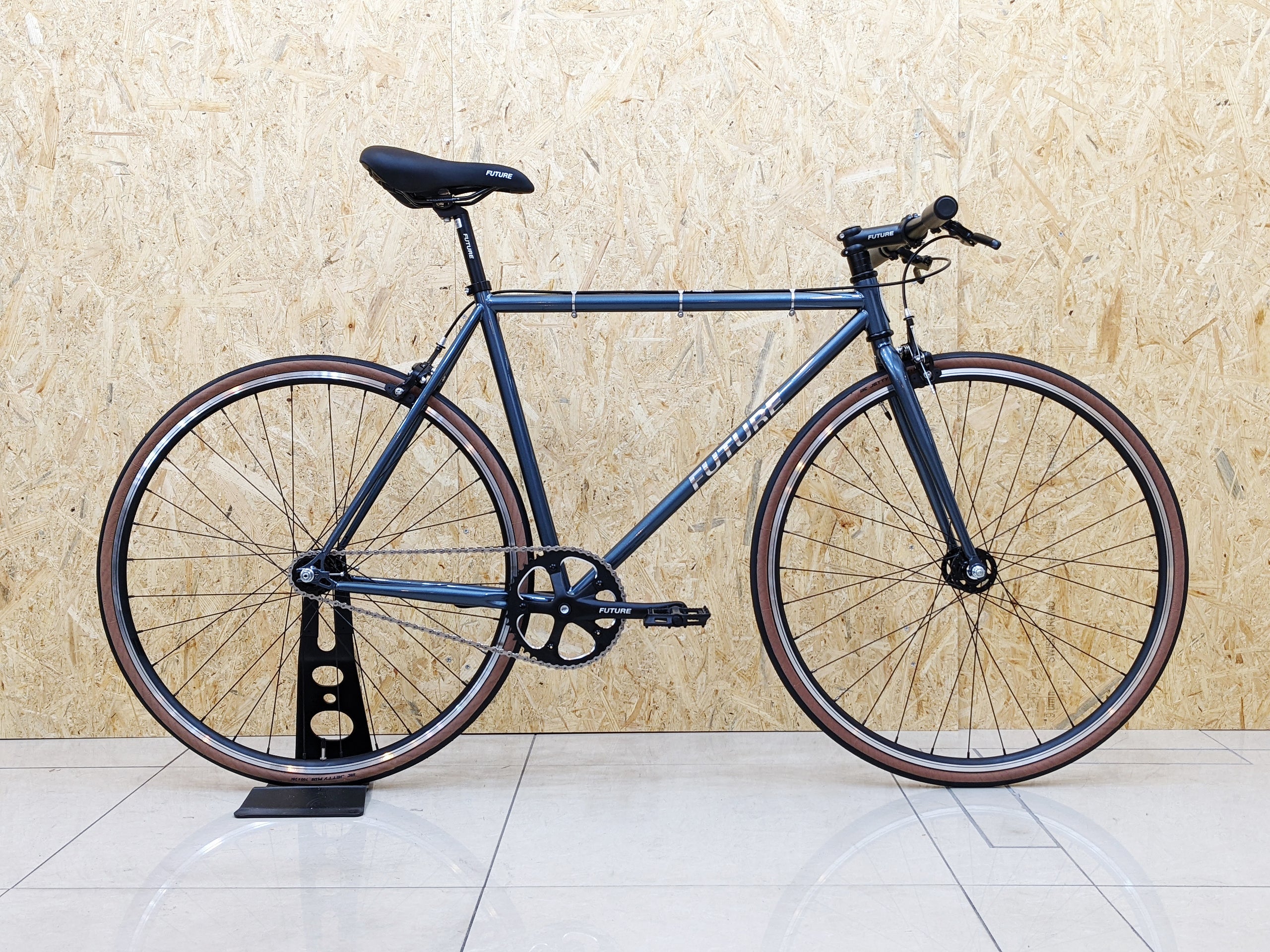 完成品 28インチ FUTUREBIKE ブルーグレイ ピストバイク 完成品 28インチ FUTUREBIKE ブルーグレイ ピストバイク FUTURE